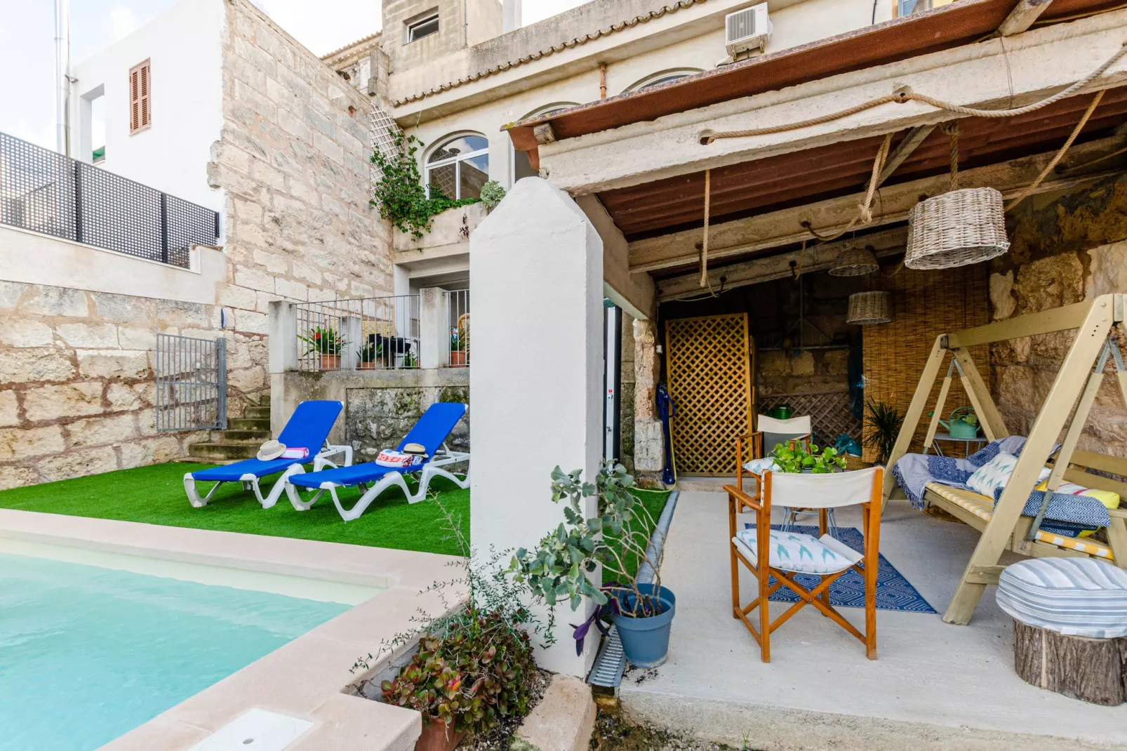 YourHouse Cas Forner-Pool