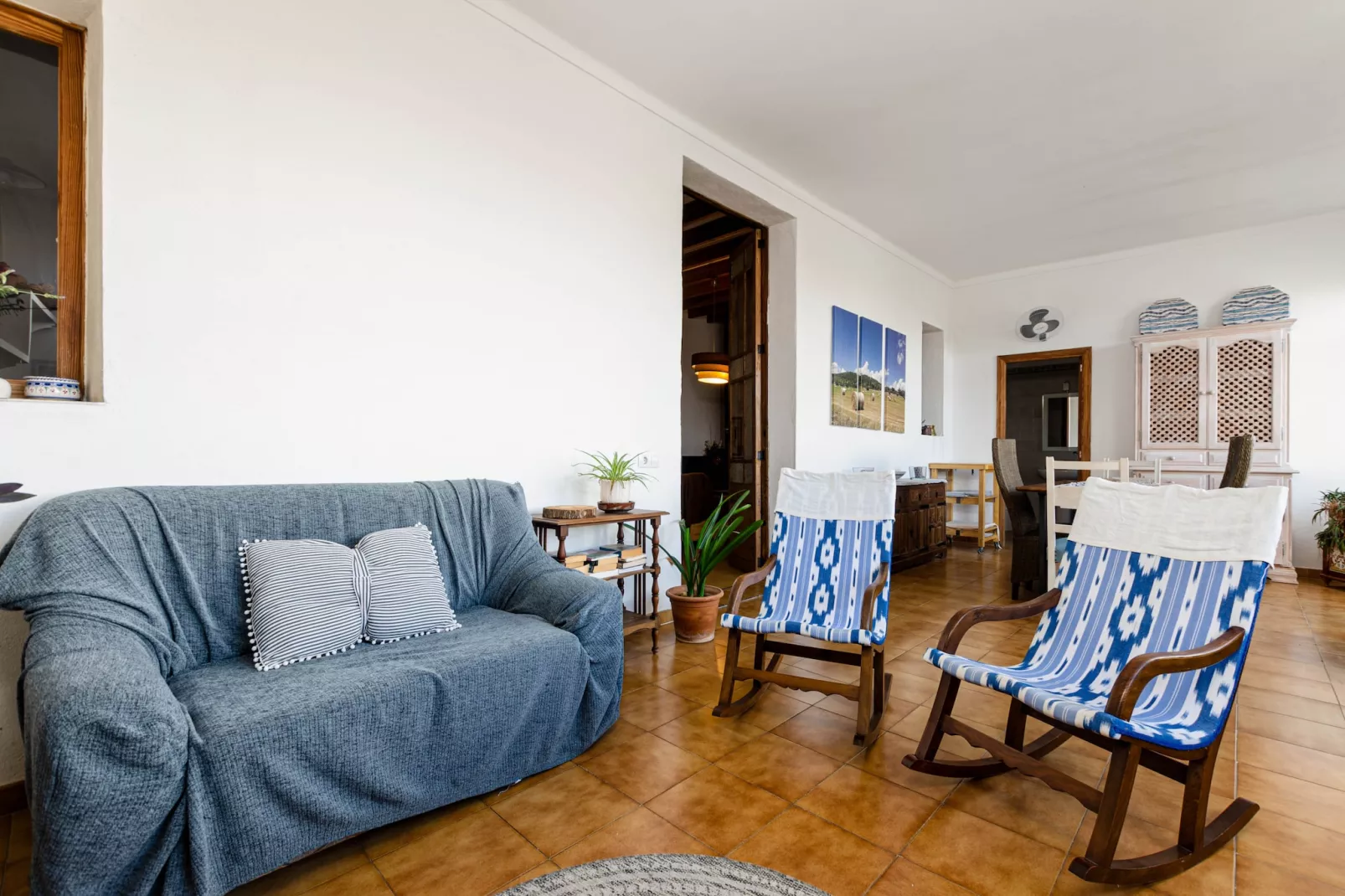YourHouse Cas Forner-Living room