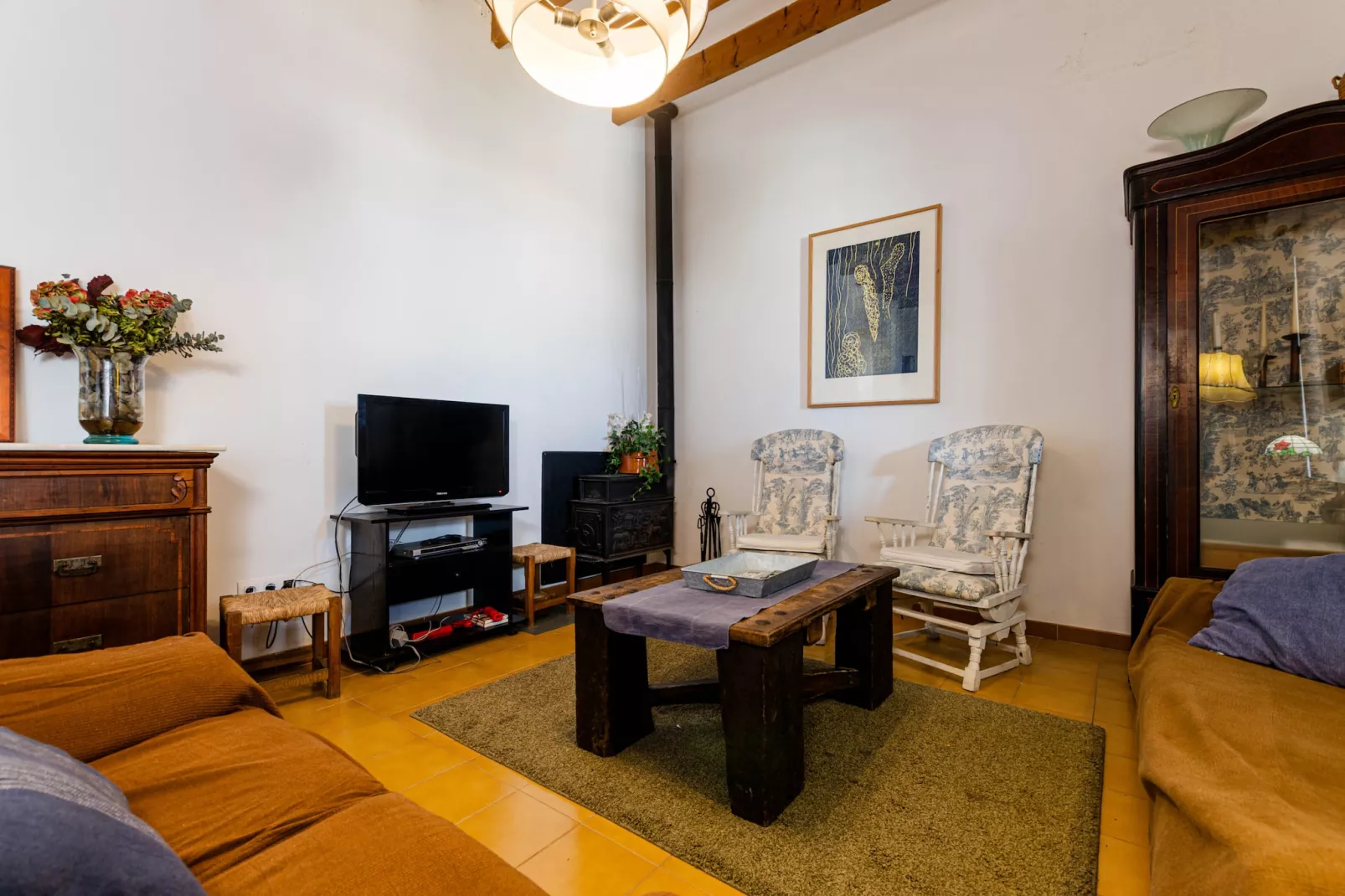 YourHouse Cas Forner-Living room