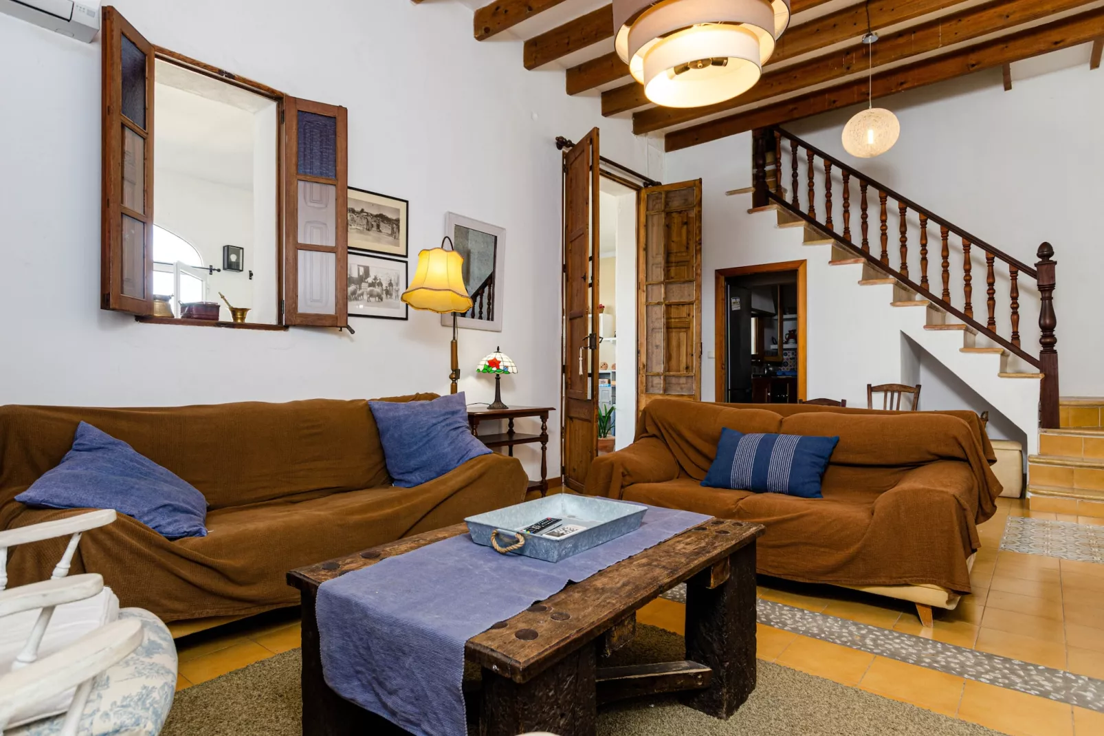 YourHouse Cas Forner-Living room