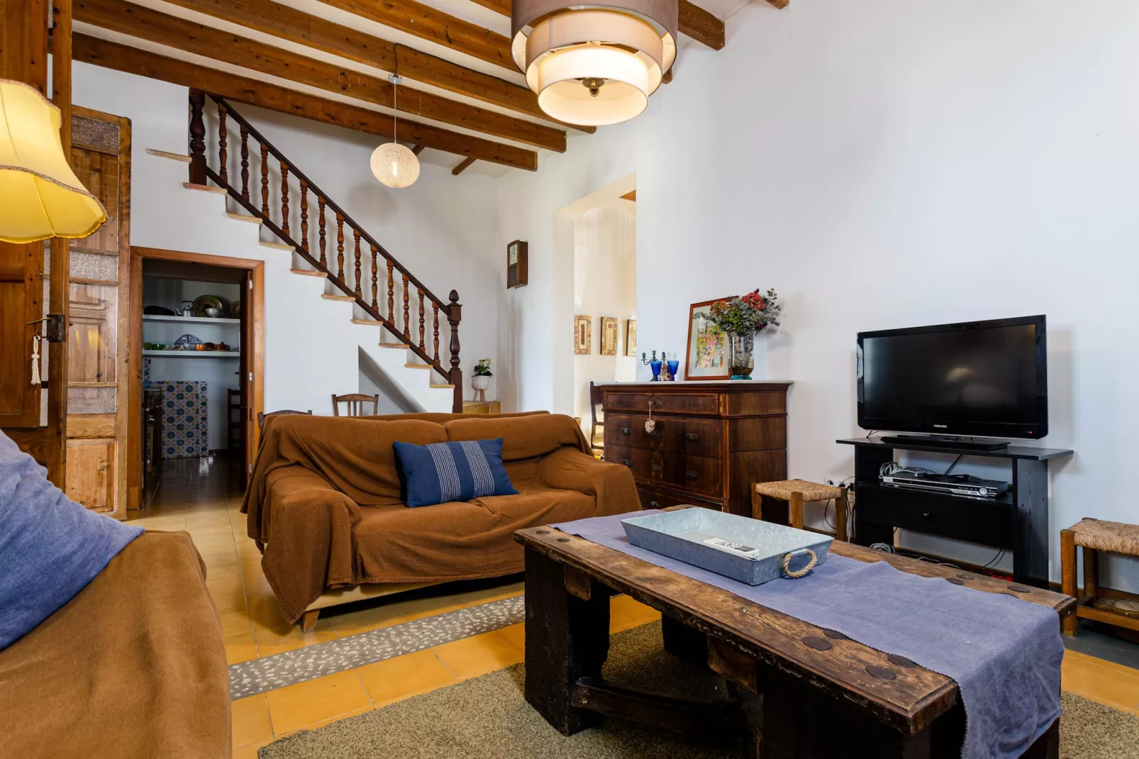YourHouse Cas Forner-Living room