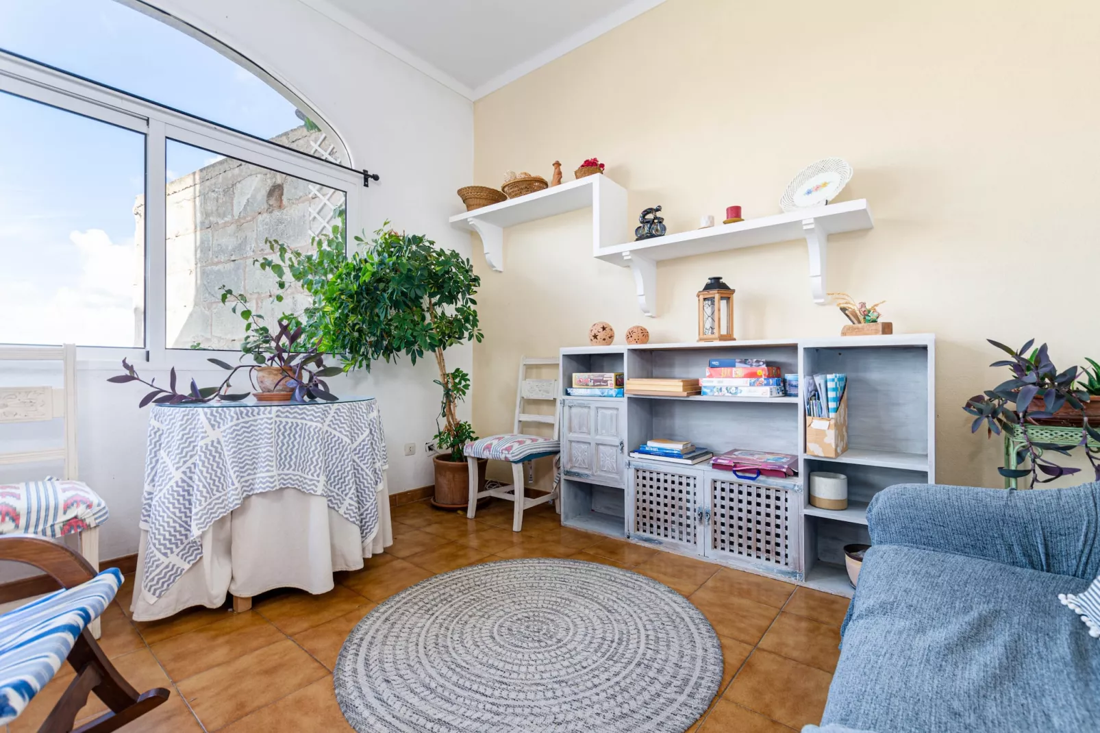 YourHouse Cas Forner-Living room