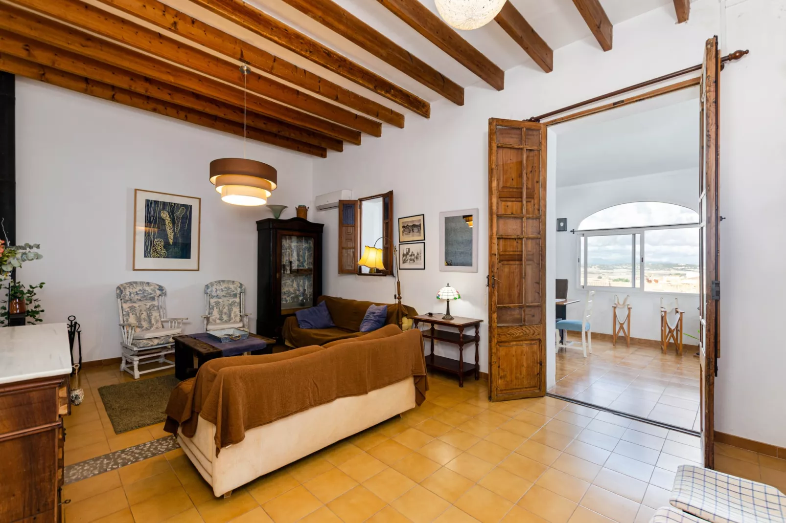 YourHouse Cas Forner-Living room