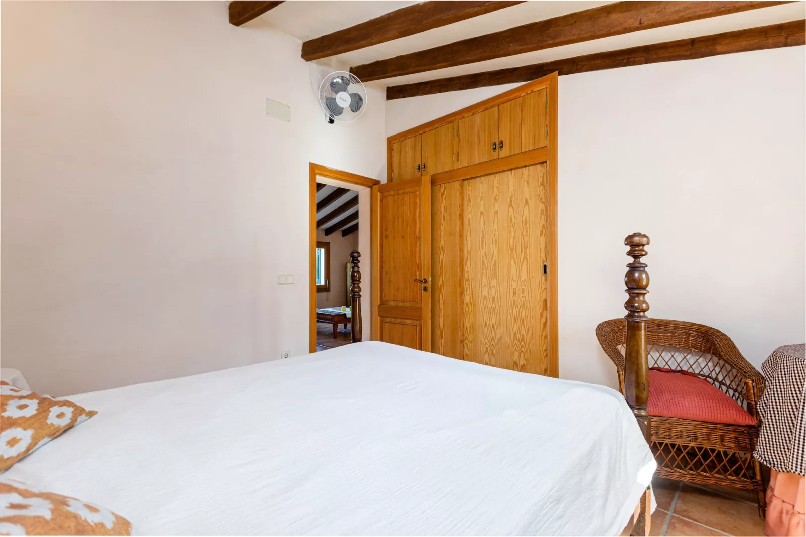 YourHouse Cas Forner-Bedroom