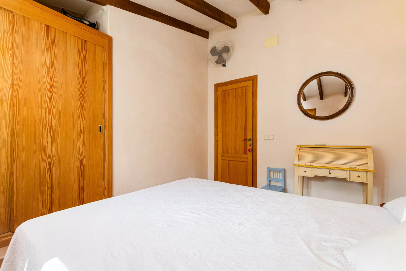 YourHouse Cas Forner-Bedroom