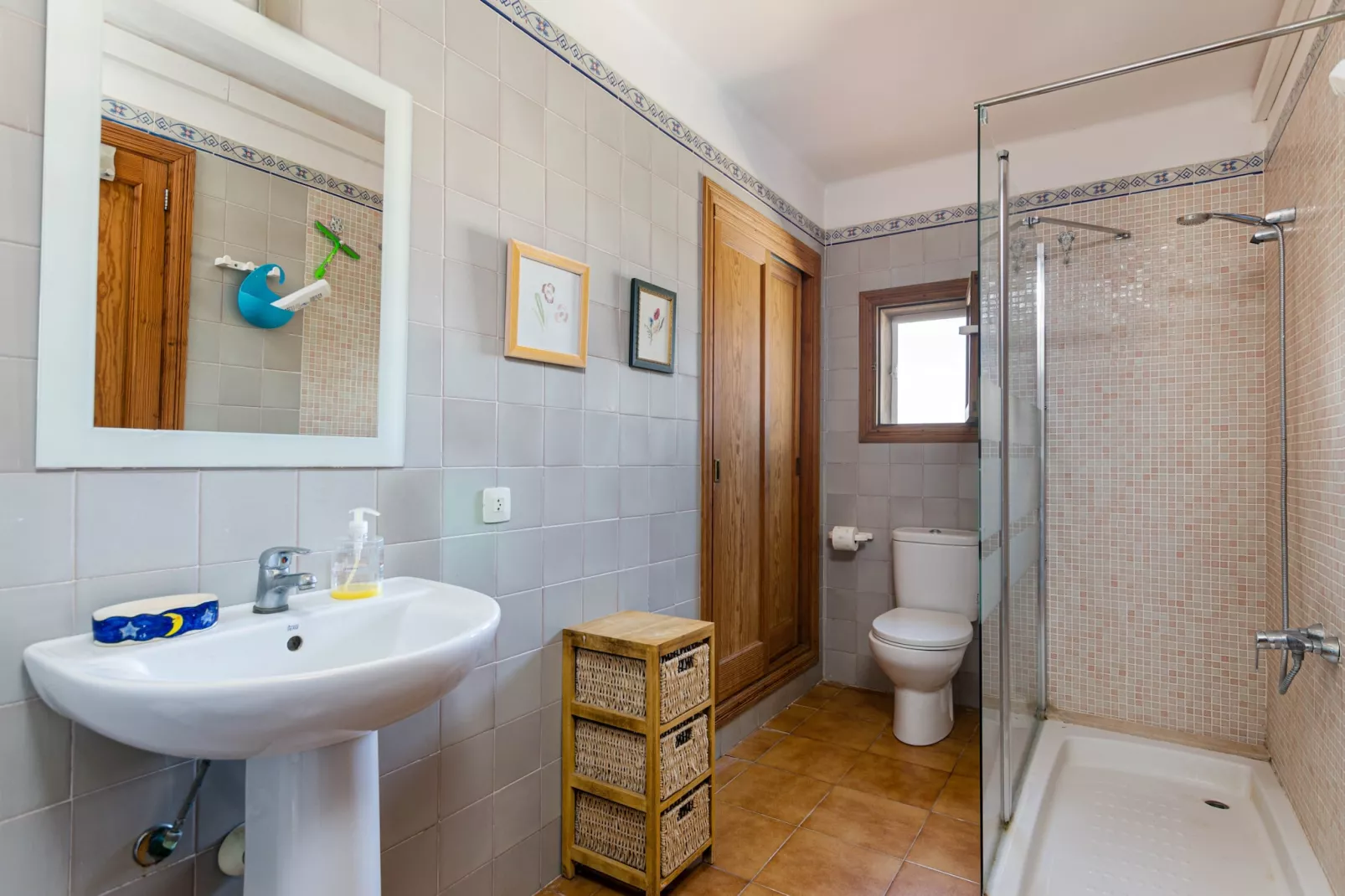YourHouse Cas Forner-Bathroom