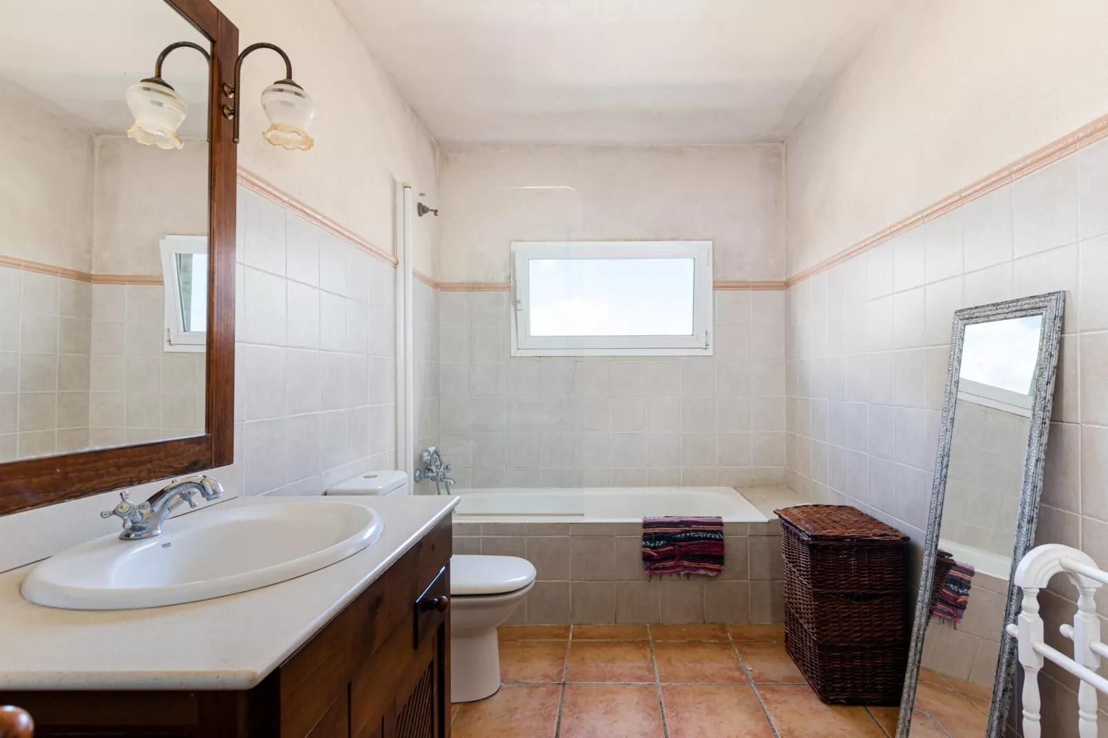 YourHouse Cas Forner-Bathroom