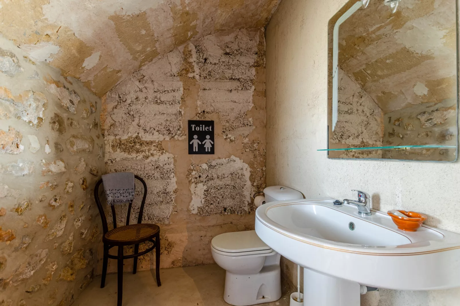 YourHouse Cas Forner-Bathroom