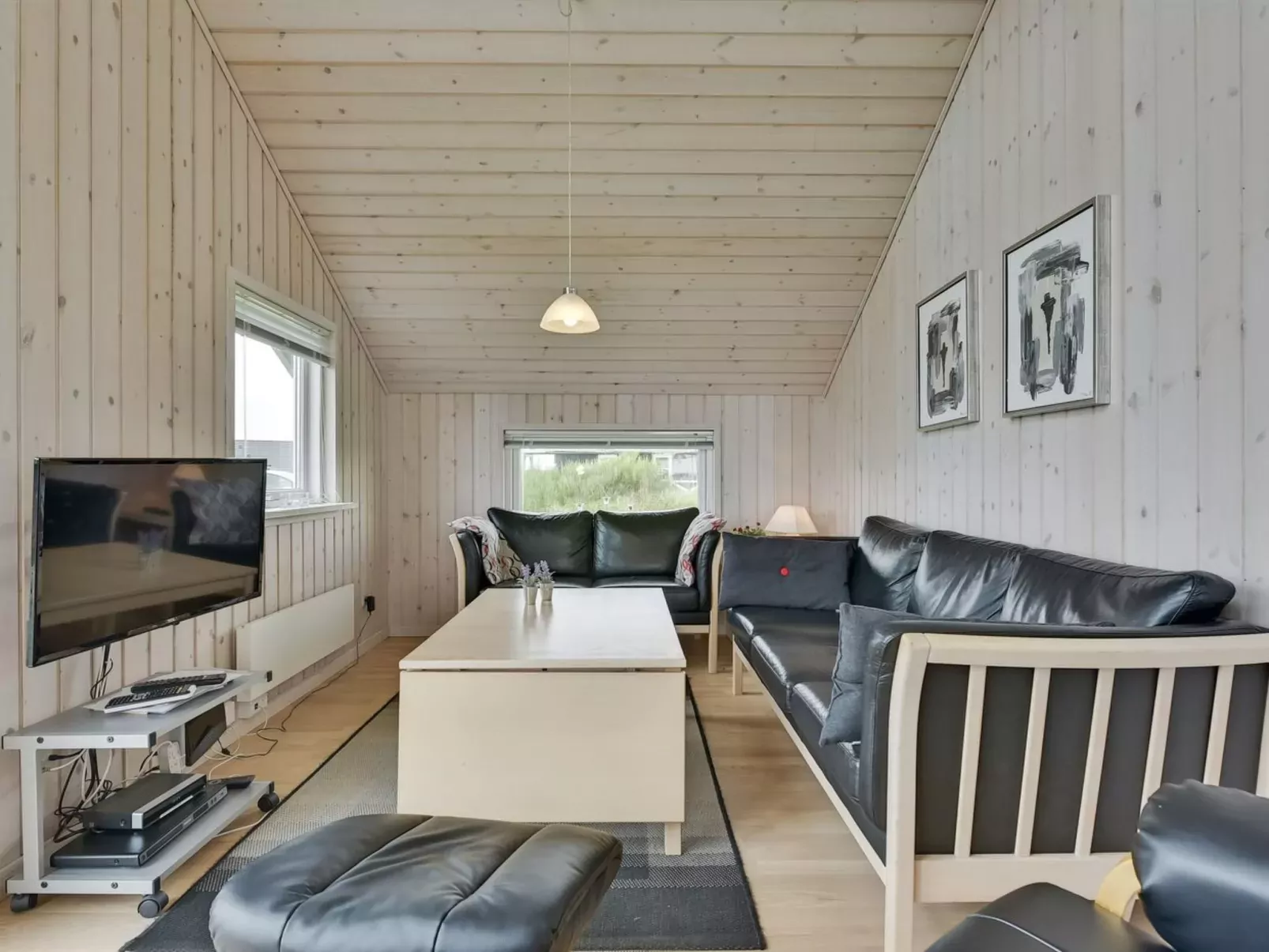 "Erland" - 500m from the sea