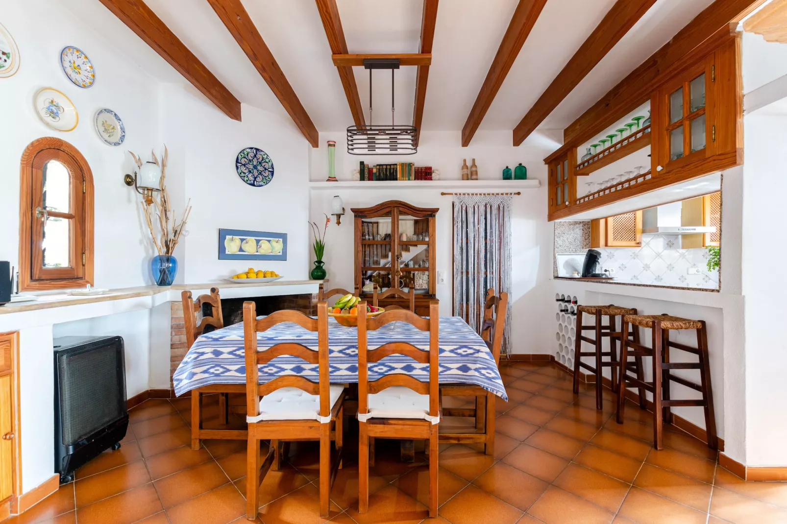 YourHouse Can Jaume-Dining room