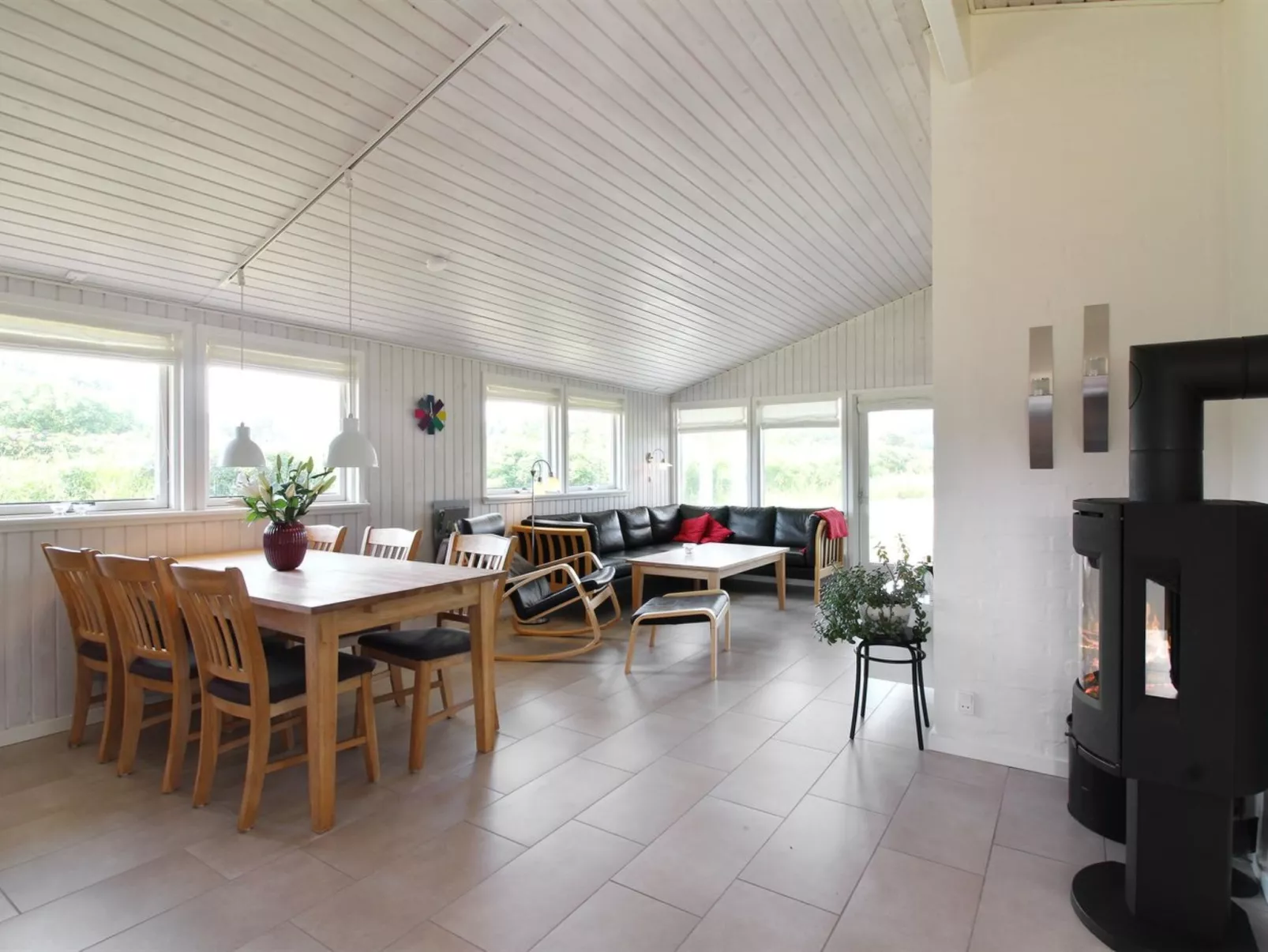 "Alberga" - 700m from the sea-Drinnen