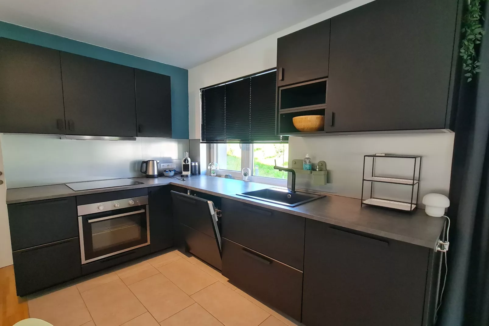Mountain View-Kitchen