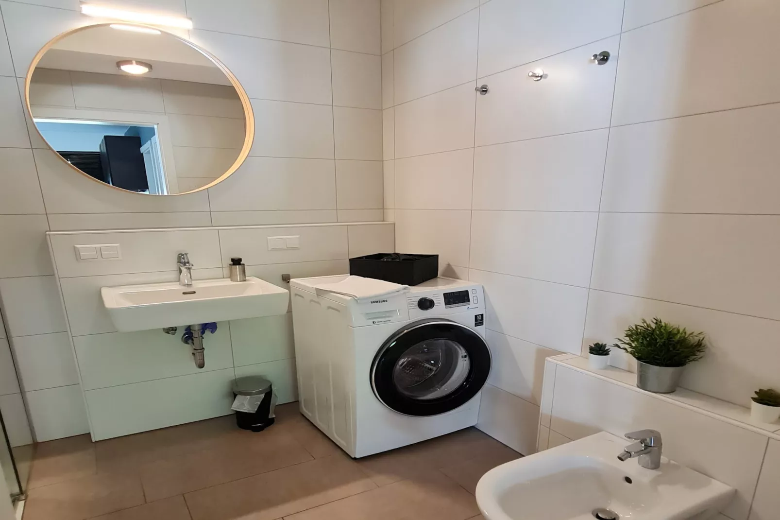 Mountain View-Bathroom