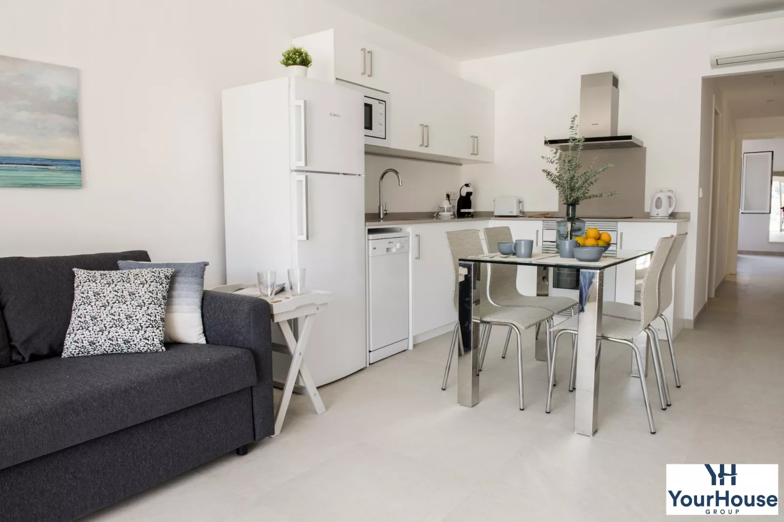 YourHouse Es Niu-Living room