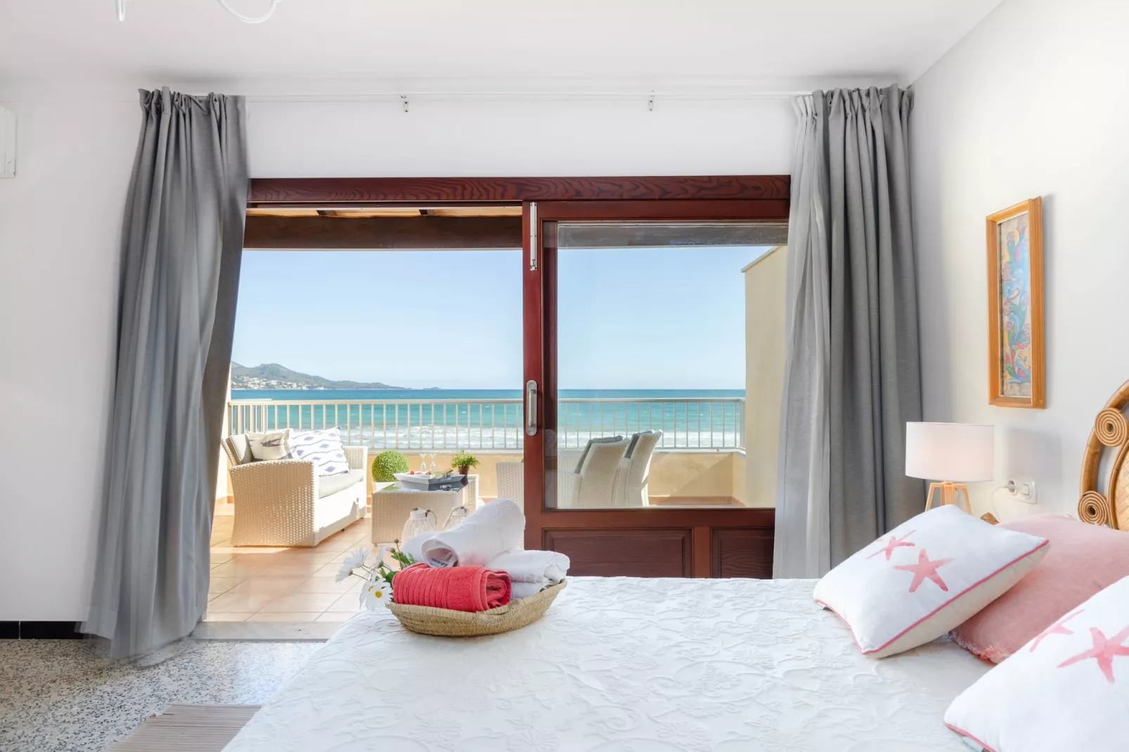 YourHouse Can Ines-Bedroom