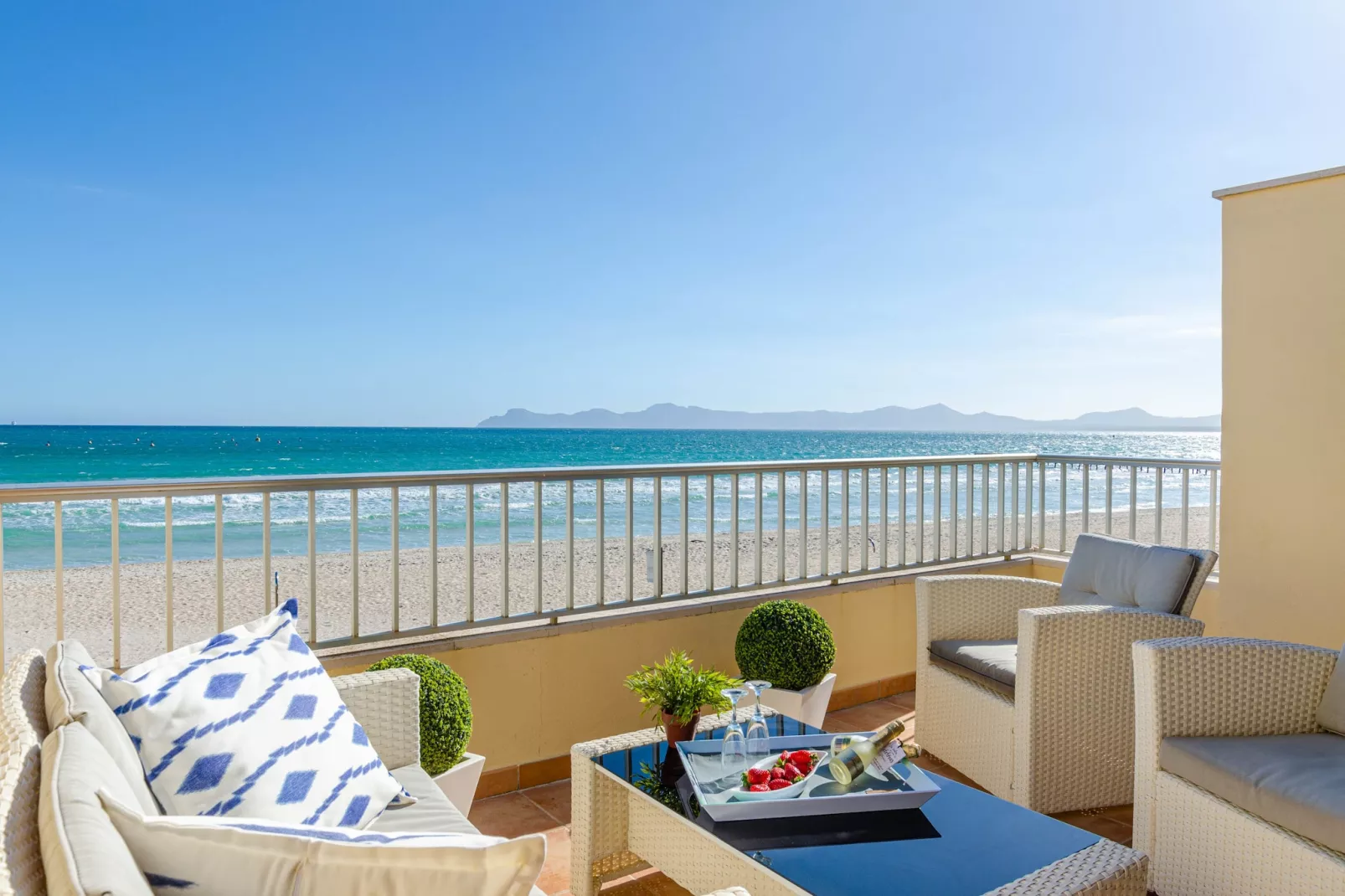 YourHouse Can Ines-Terrace