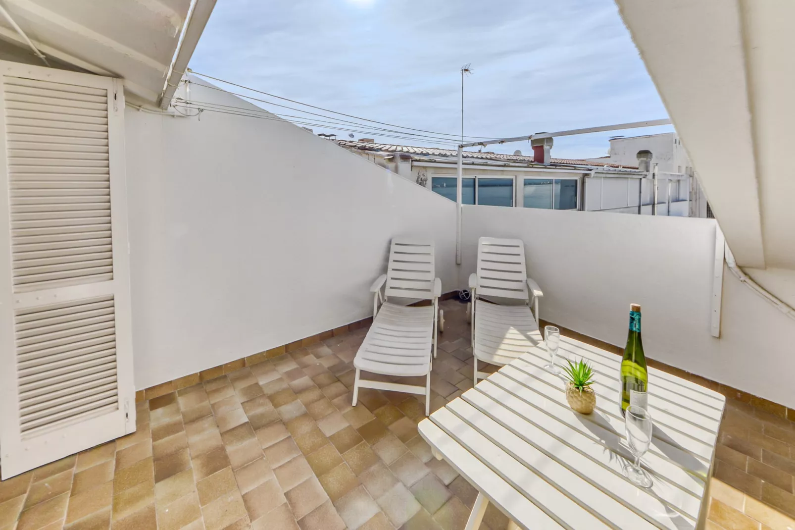 LA PUNTA 3 1 Roses-Terrace balcony