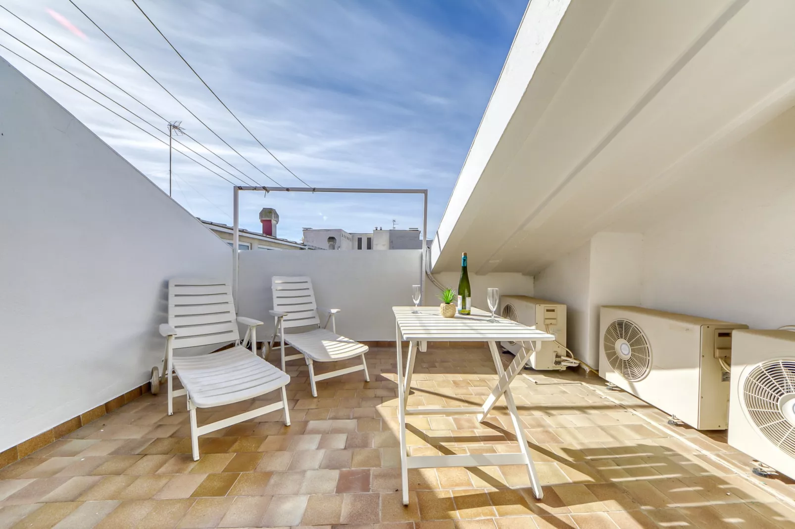LA PUNTA 3 1 Roses-Terrace balcony