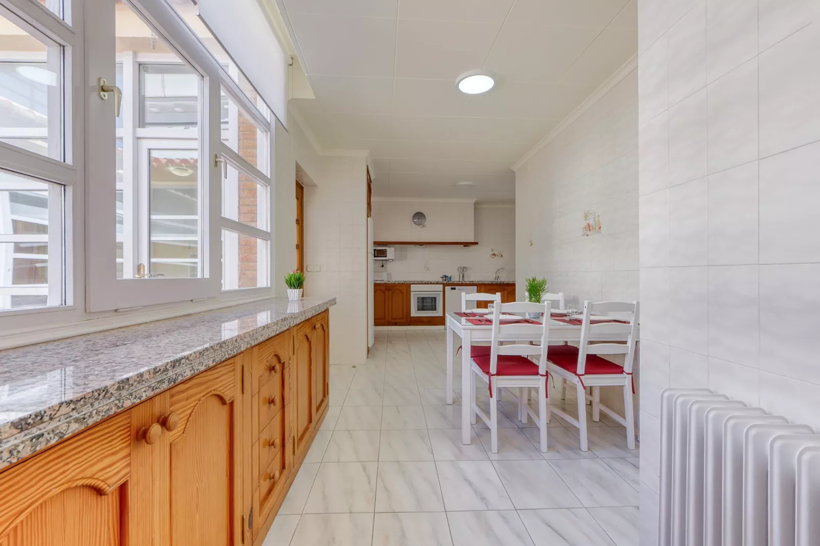 CASA COLOM Roses-Kitchen