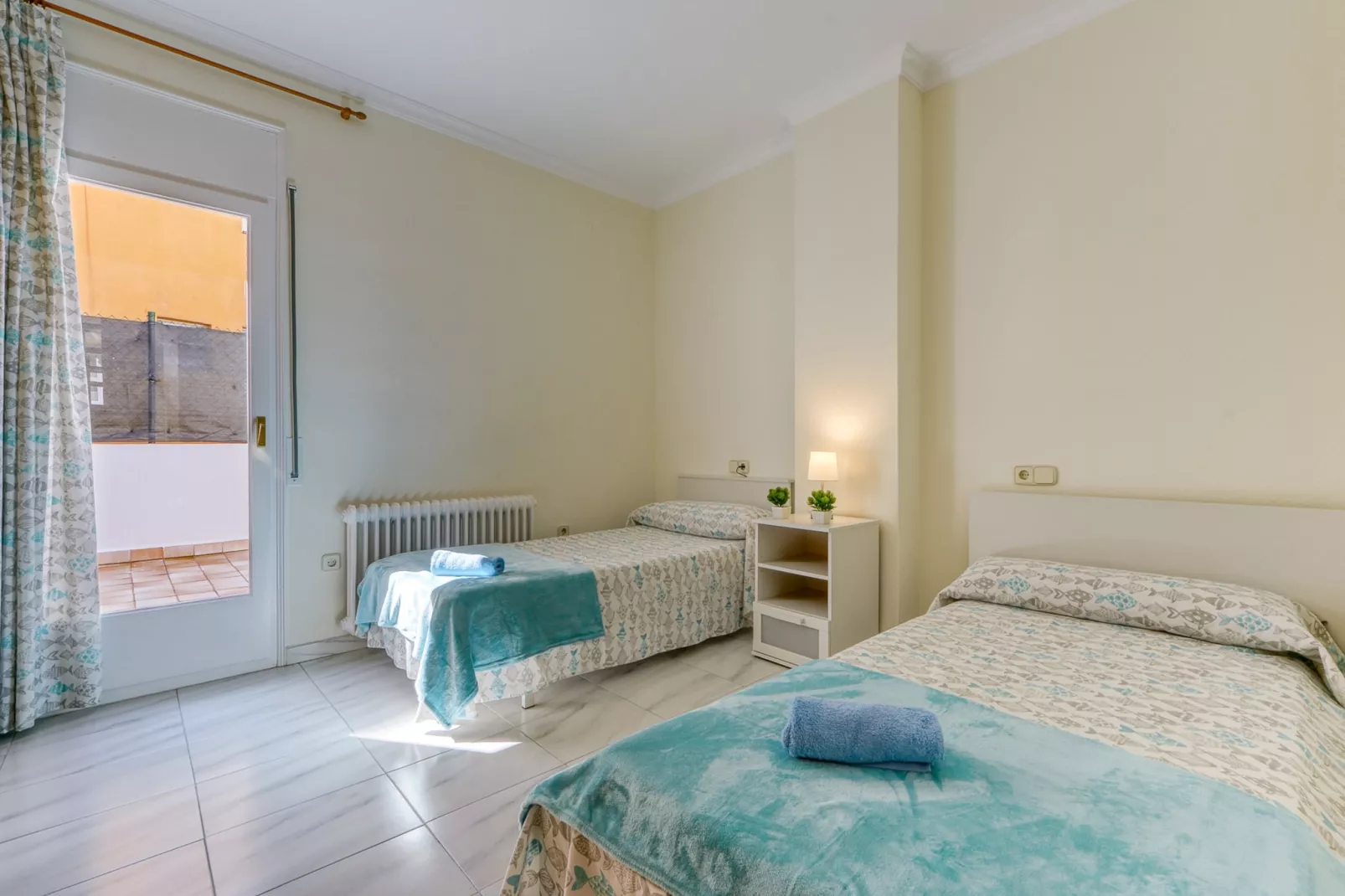 CASA COLOM Roses-Bedroom