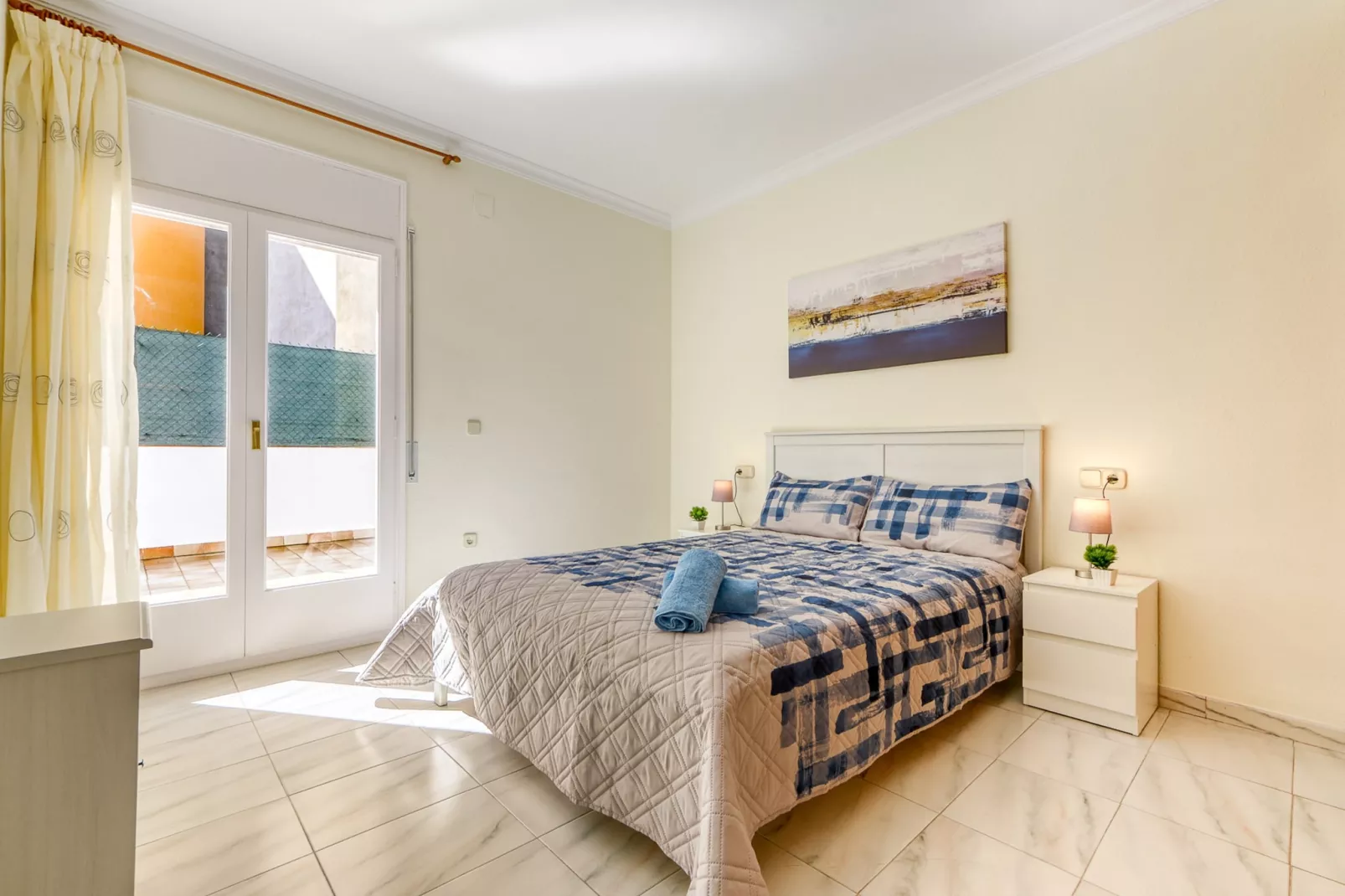 CASA COLOM Roses-Bedroom