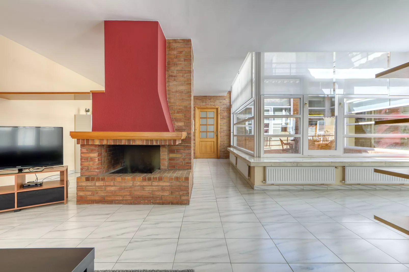 CASA COLOM Roses-Facilities