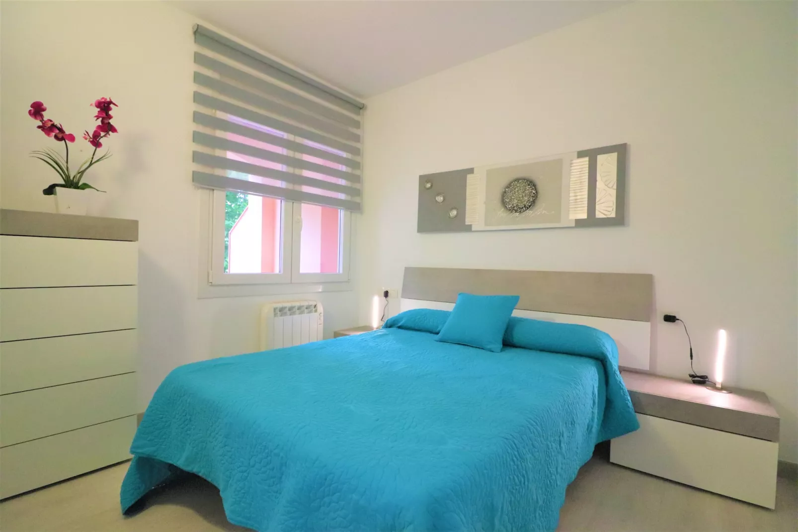 GRAN RESERVA  FLORES 19 12 Empuriabrava-Bedroom