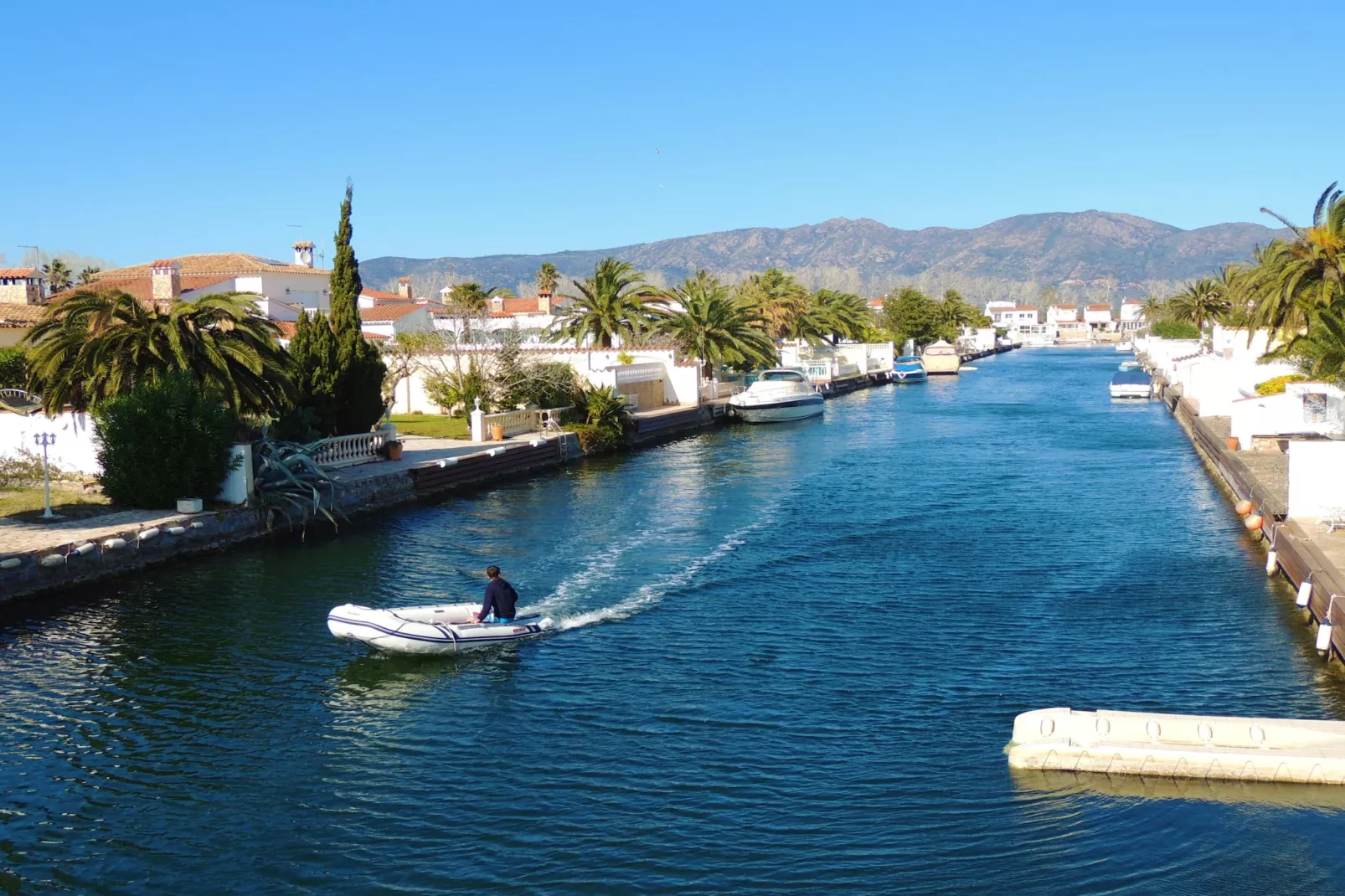 GRAN RESERVA  FLORES 19 12 Empuriabrava-Areas summer 5km