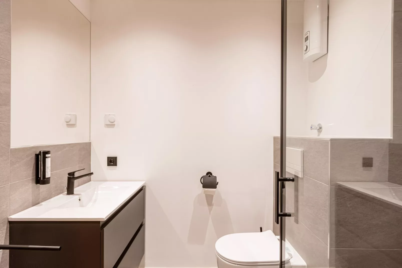 Saalbach Suite 7-Bathroom