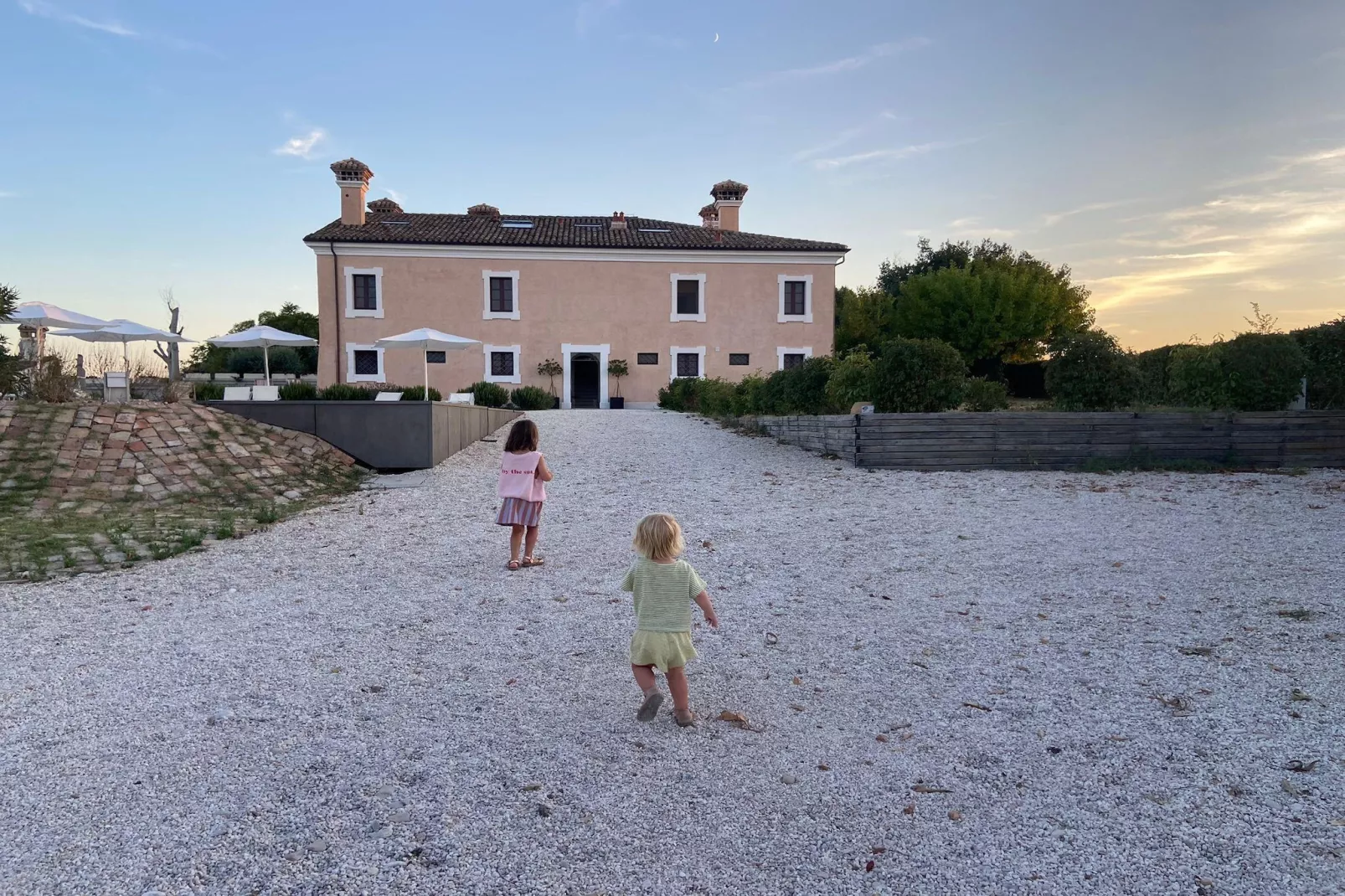 Ginestra-Exterior summer