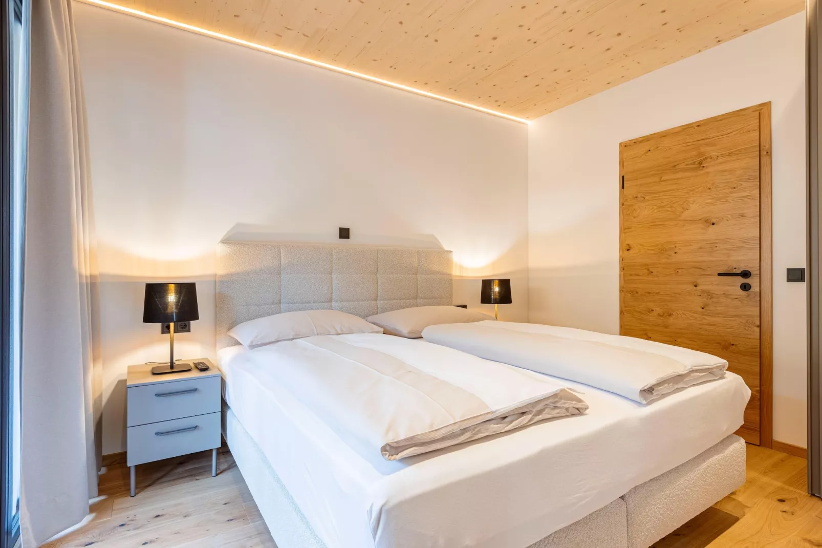 Saalbach Suite 8-Living room