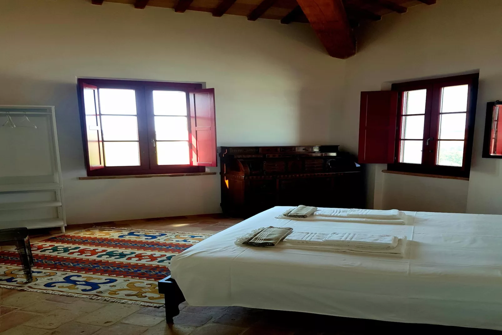 Salvia e Camelia-Bedroom