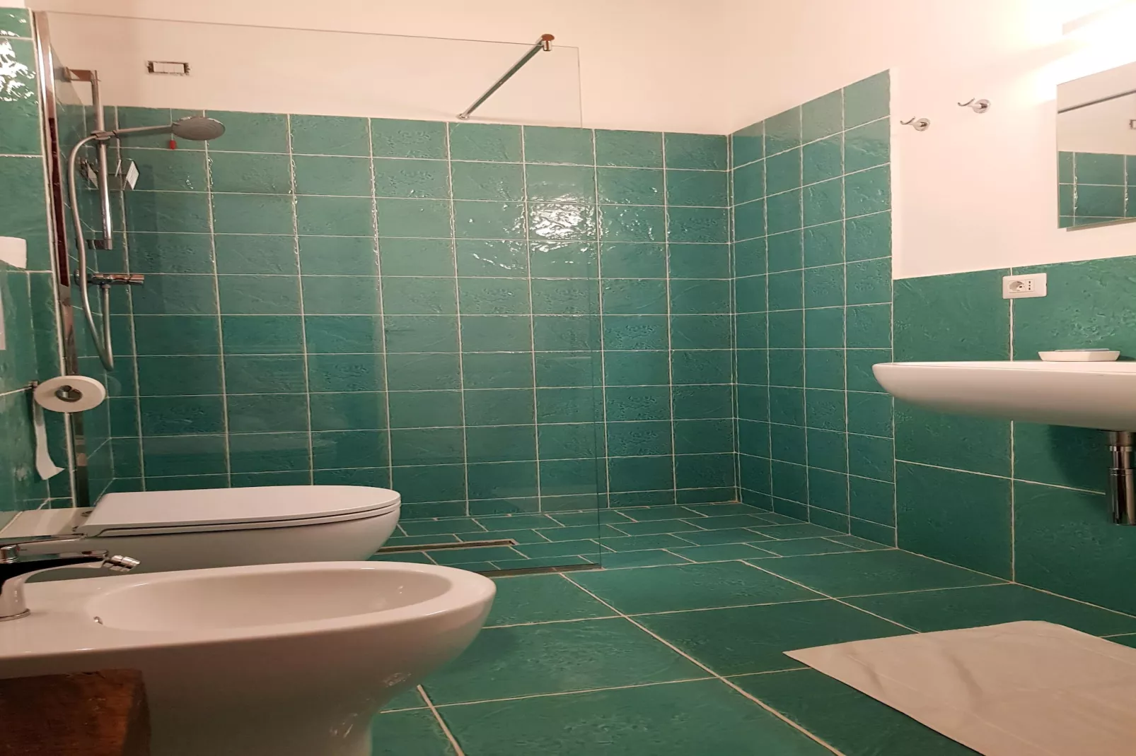 Salvia e Camelia-Bathroom
