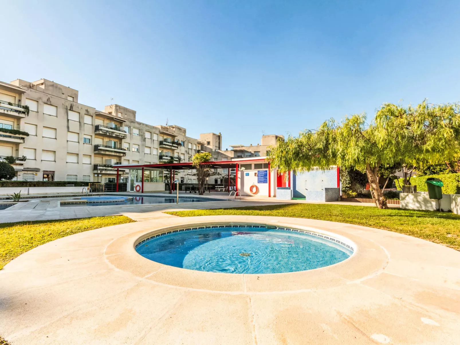 Jardin del Mar-Outside