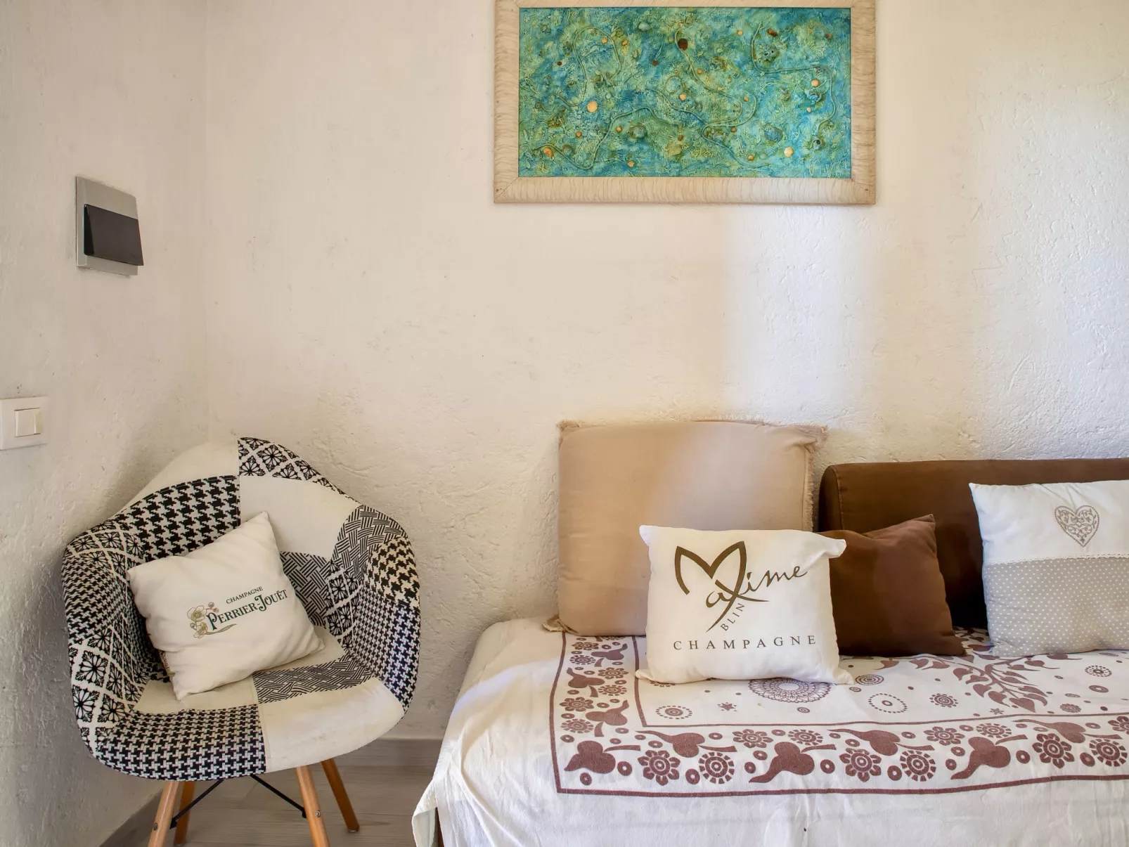 D4 - I1, Baia de Bahas-Inside