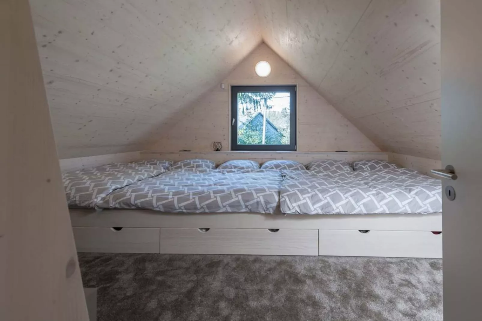 Bedrichov LBL006-Bedroom