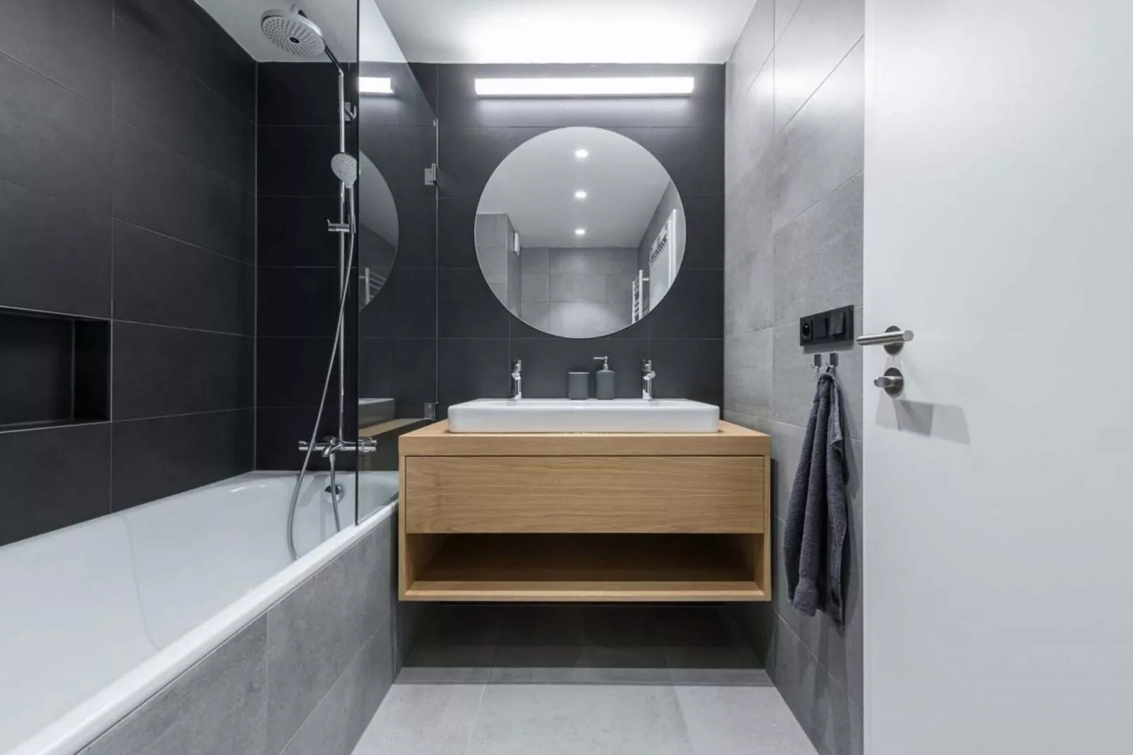 Bedrichov LBL006-Bathroom