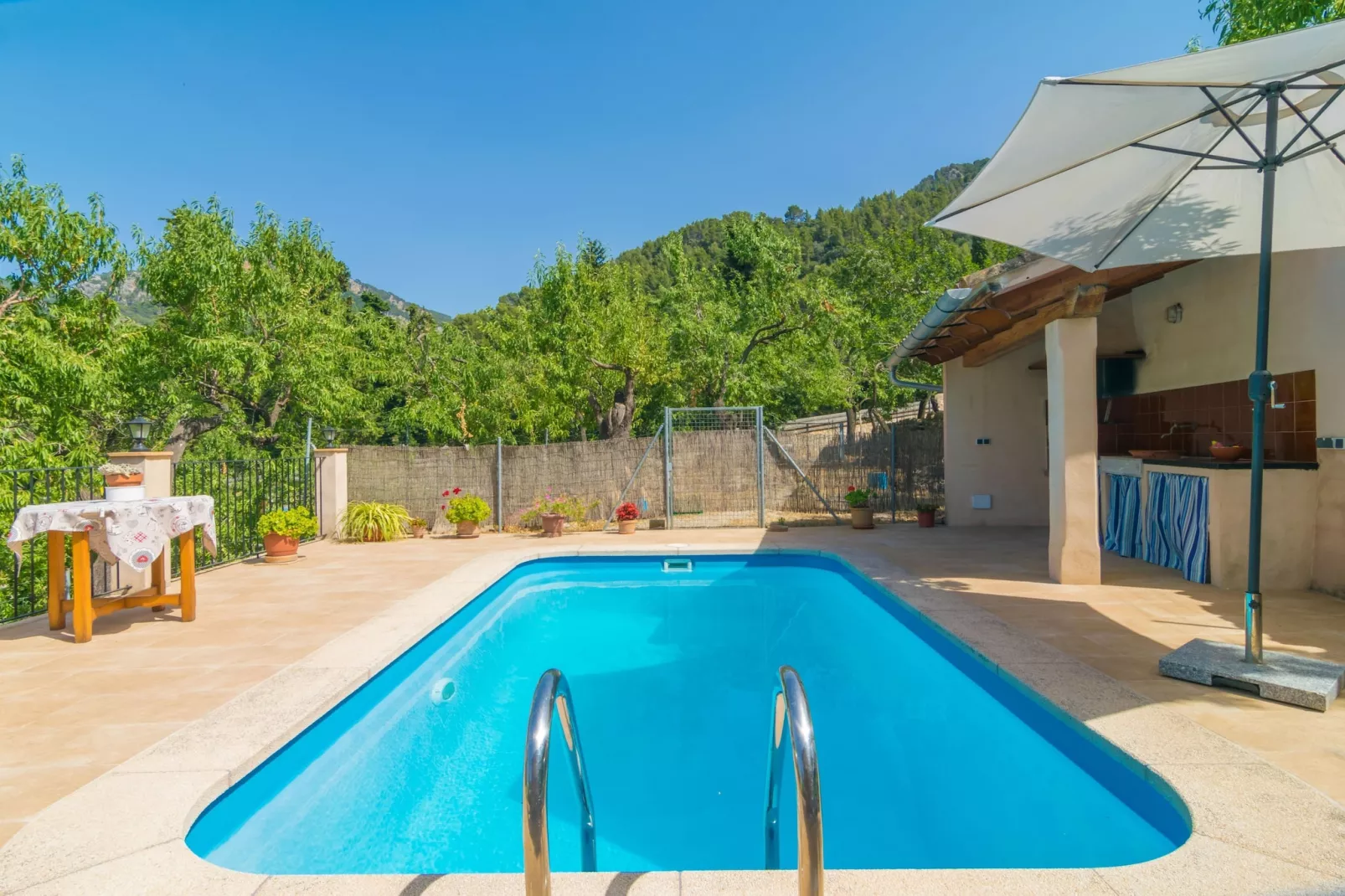 Can Fabiol - Adults Only-Pool