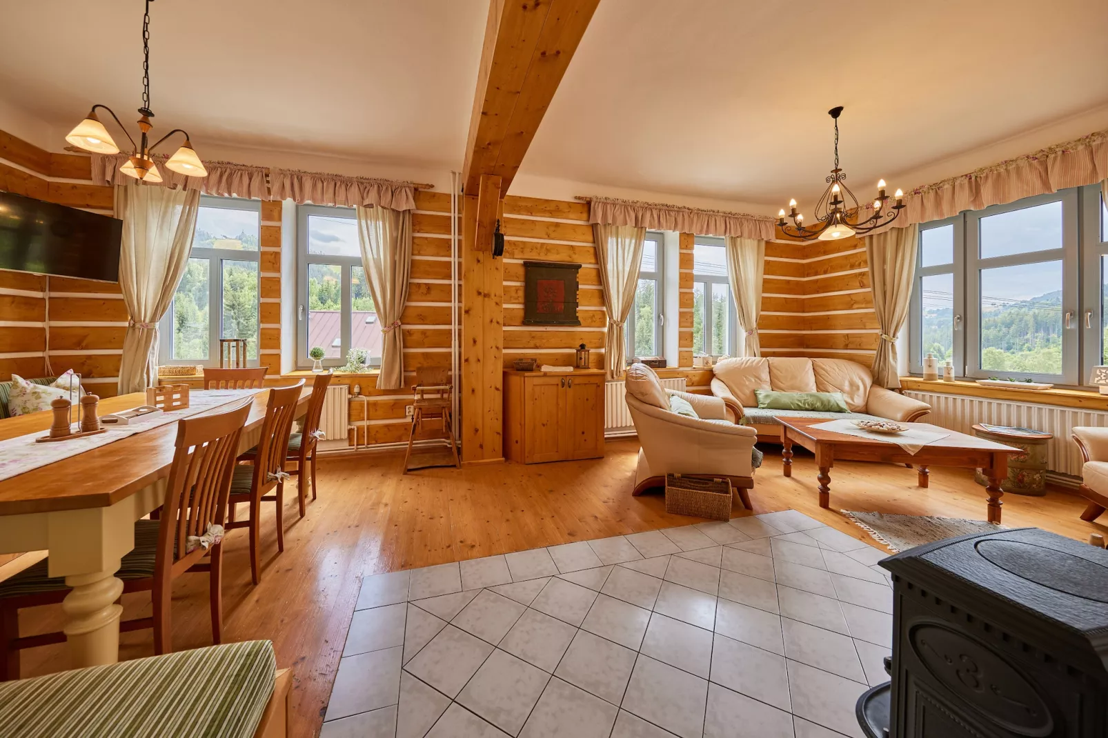 Albrechtice LAT085-Living room