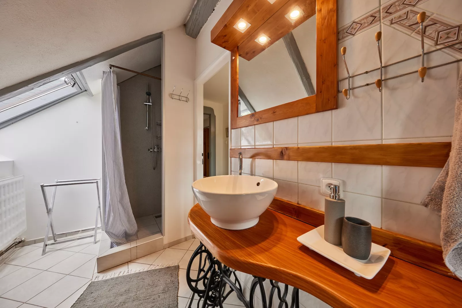 Albrechtice LAT085-Bathroom