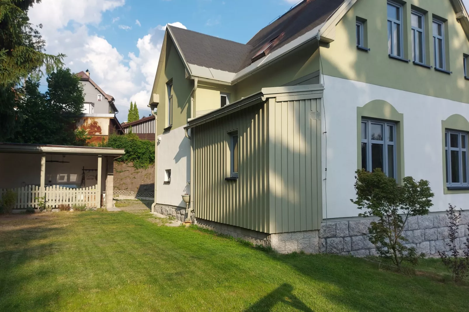 Albrechtice LAT085-Gardens summer