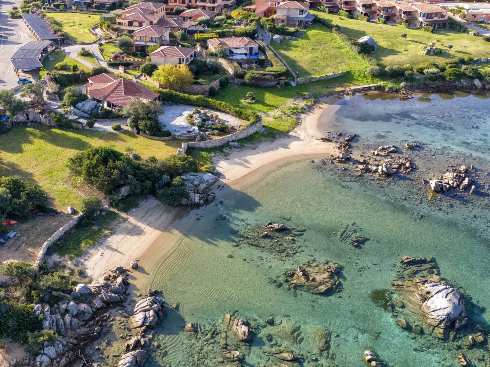 D4 - F3, Baia de Bahas-Outside