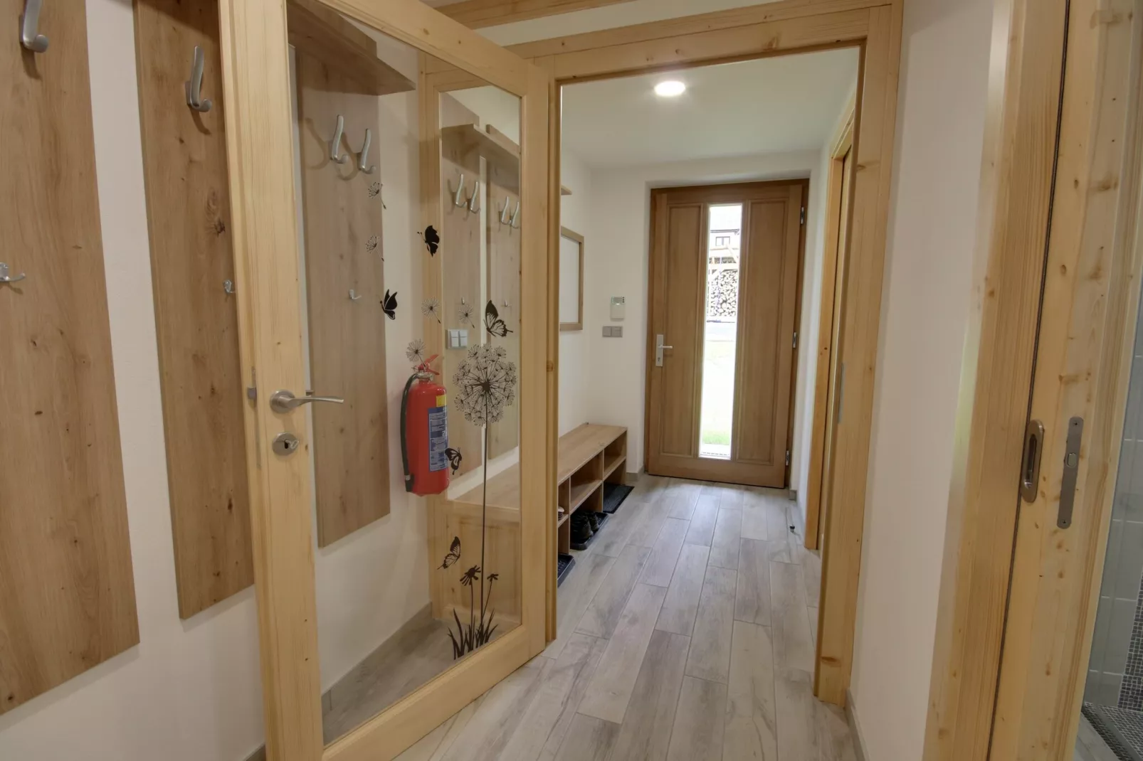 Korenov LPM010-Living room