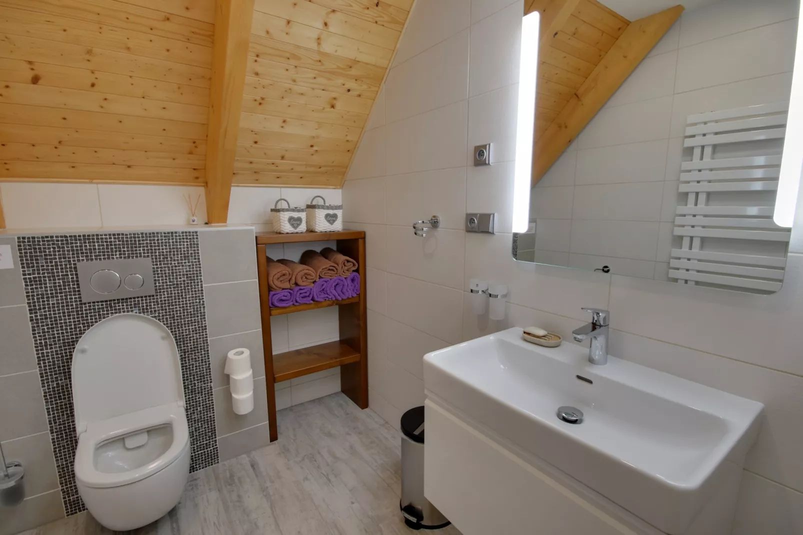 Korenov LPM010-Bathroom