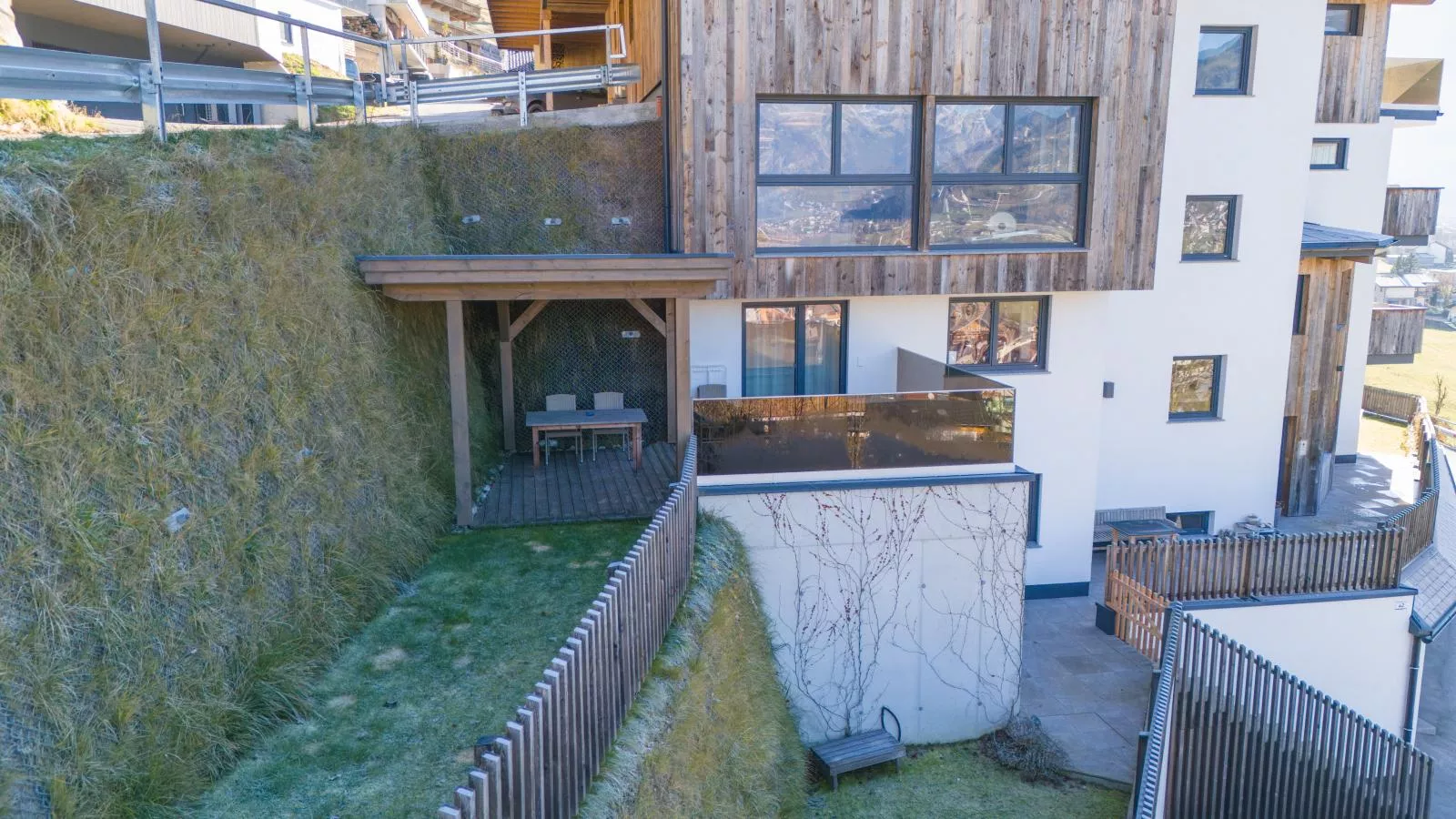 Helfenstein Lodge-Exterior winter