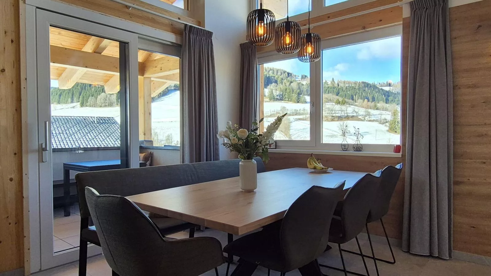 Almchalet Alpenglück-Dining room