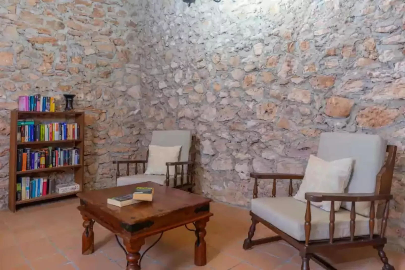 Son Obra Nou-Living room