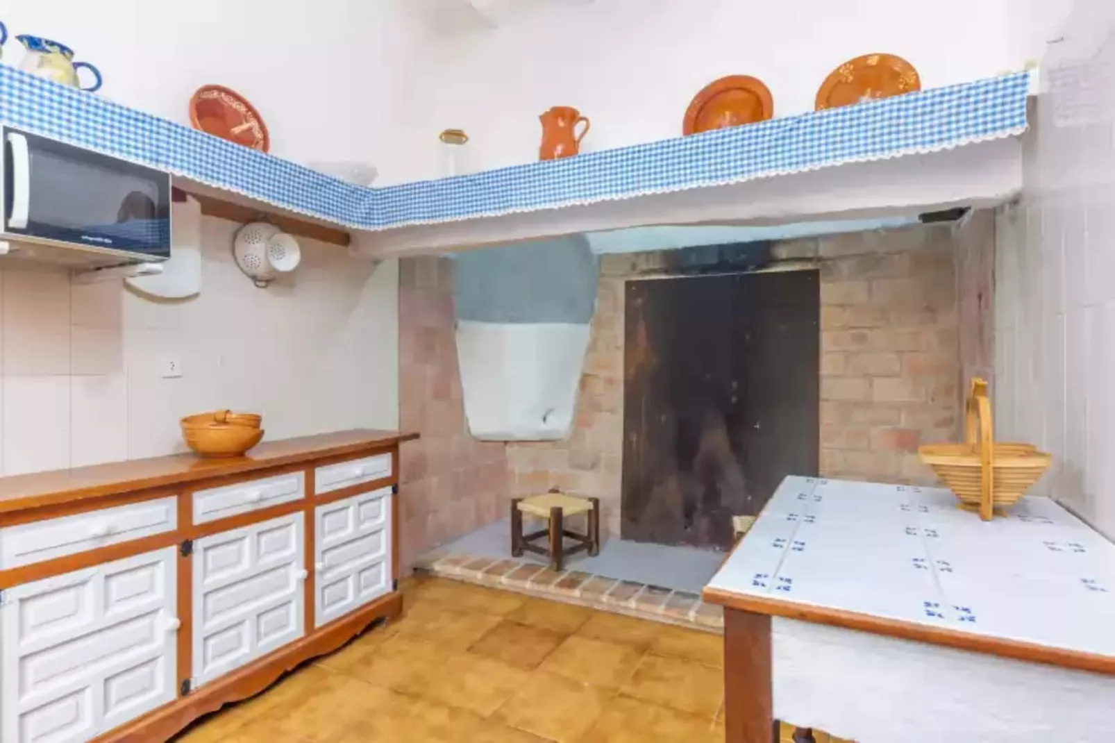 Son Obra Nou-Kitchen