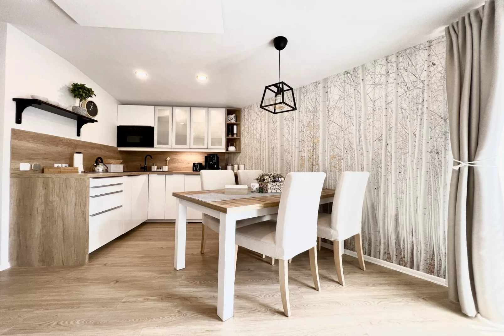 Doksy LDMC003-Dining room