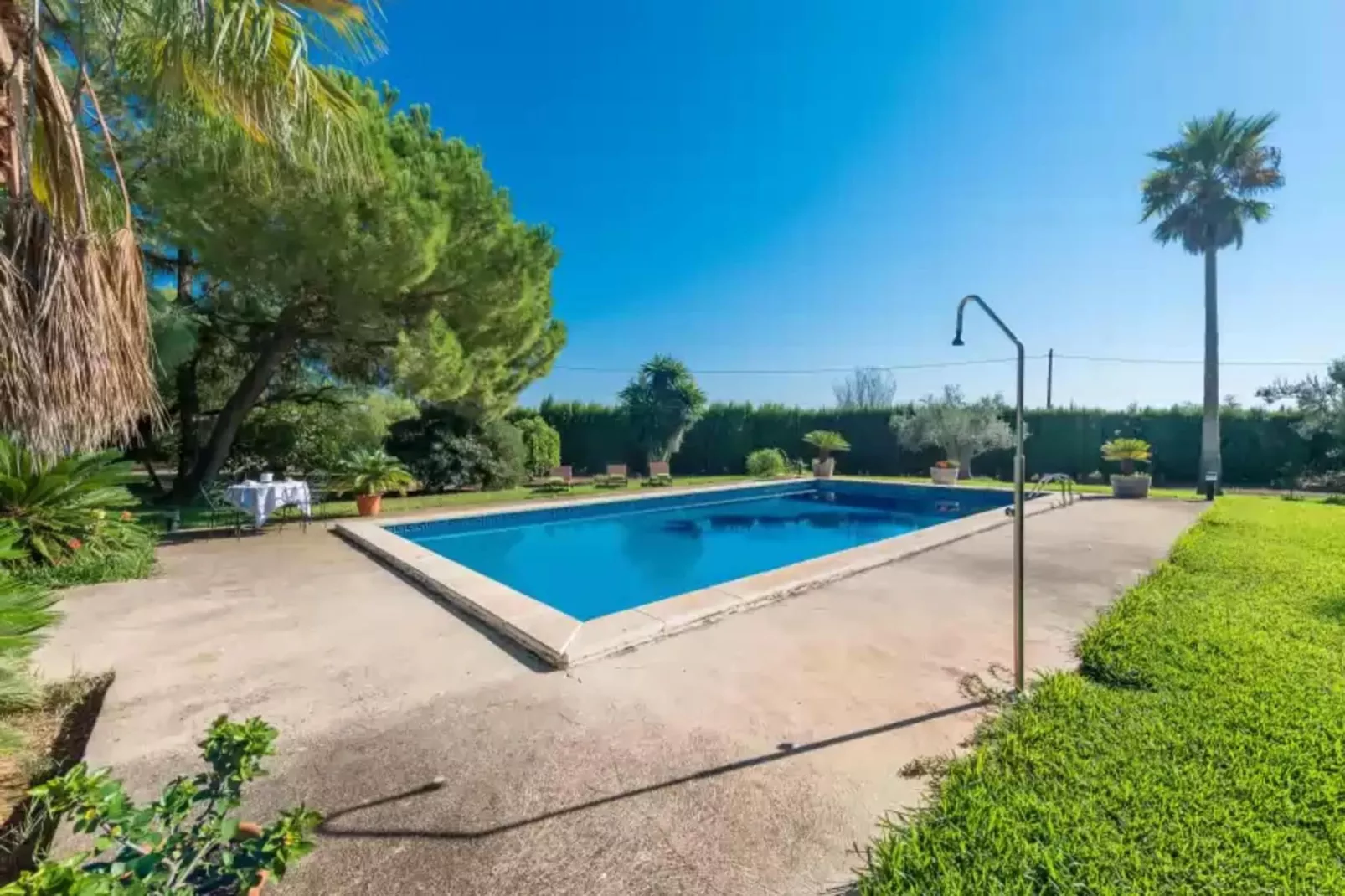 Son Obra Nou-View summer